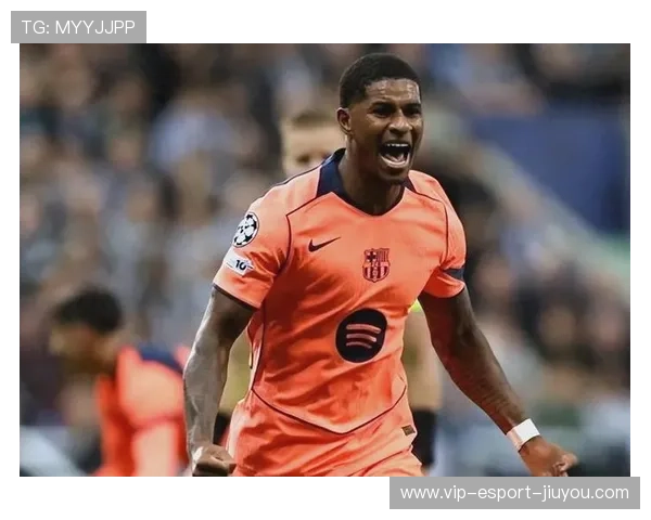 巴萨球迷起立致敬！拉什福德创造罕见一幕，拉什福德 巴萨