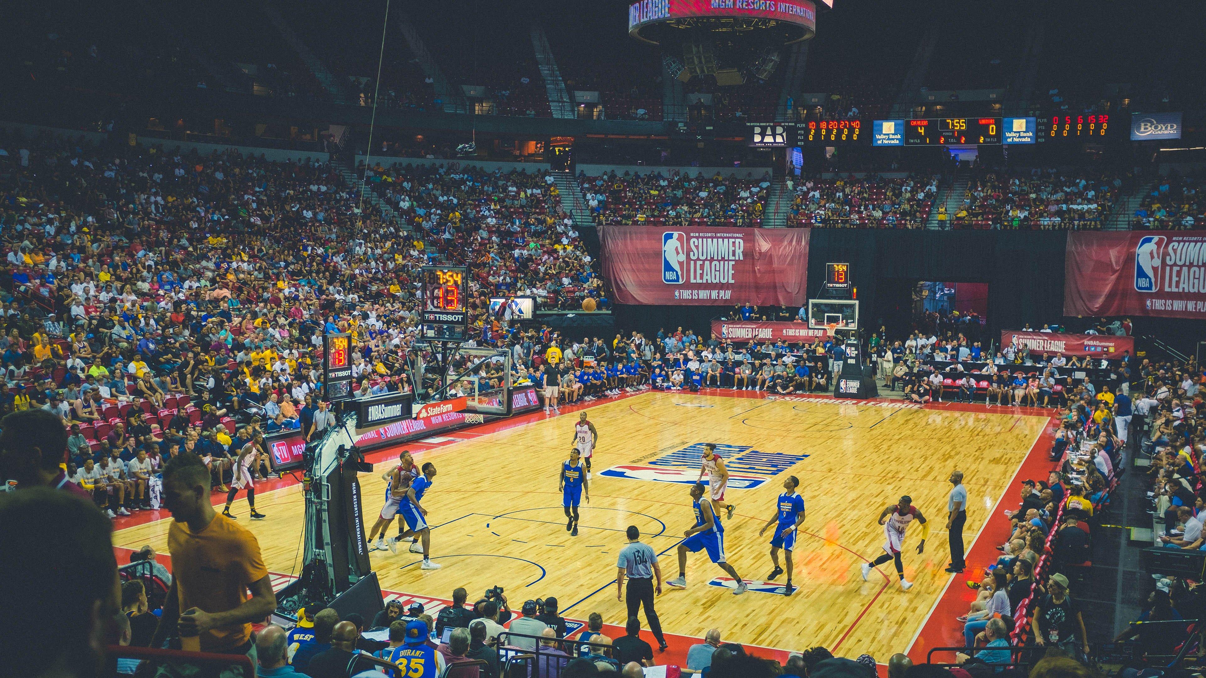 《英雄联盟》新版本预告片正式挂出，粉丝期待，英雄联盟新电影