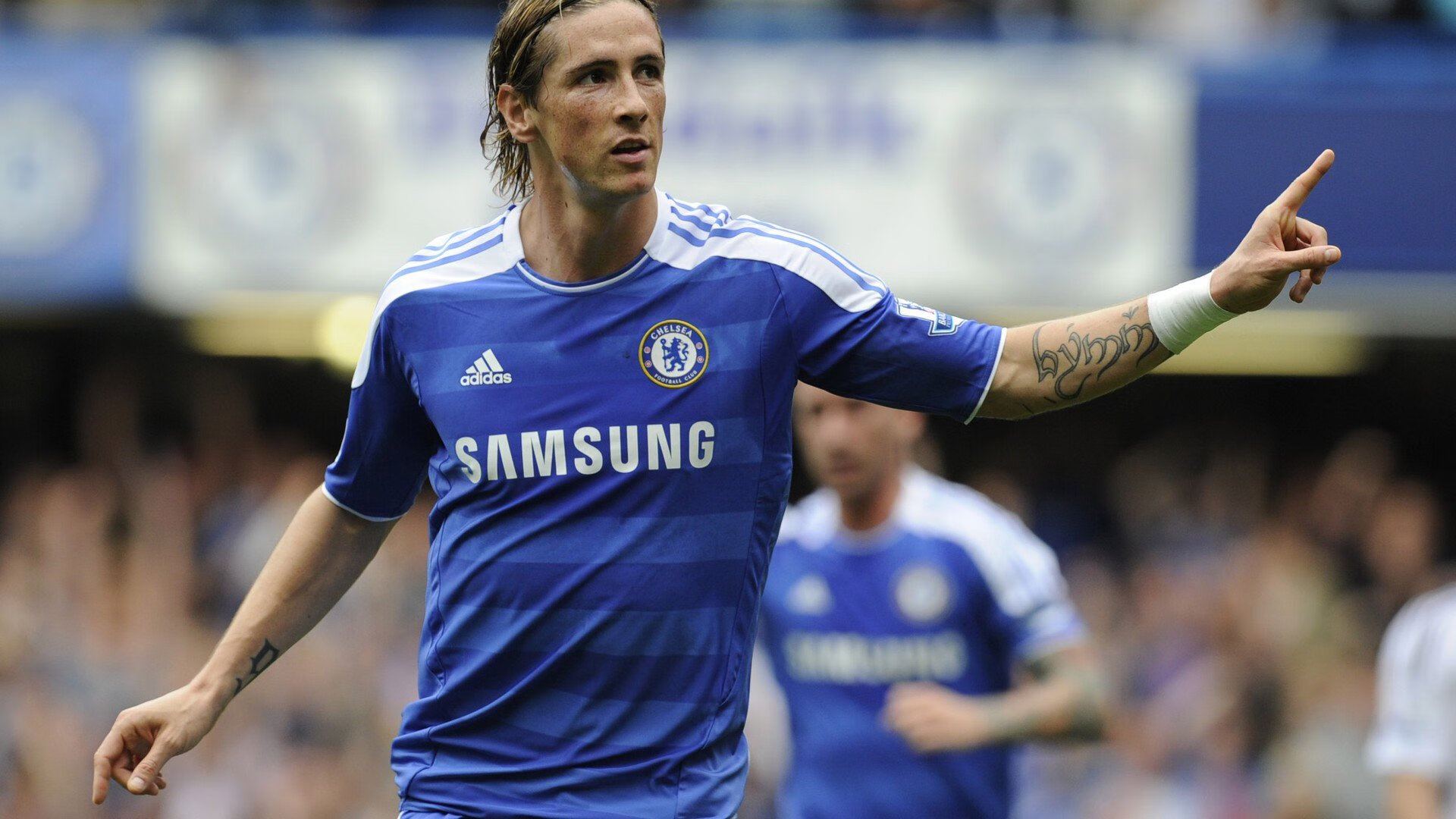 十人热刺4-0哥本哈根 范德芬全场奔袭一条龙,热刺一哥是谁